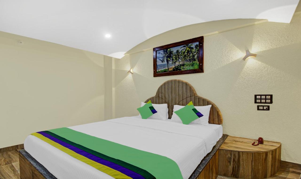 Treebo Majestic Palms, 2 Km From Colva Beach Benaulim Bagian luar foto