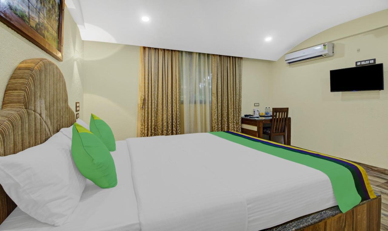 Treebo Majestic Palms, 2 Km From Colva Beach Benaulim Bagian luar foto