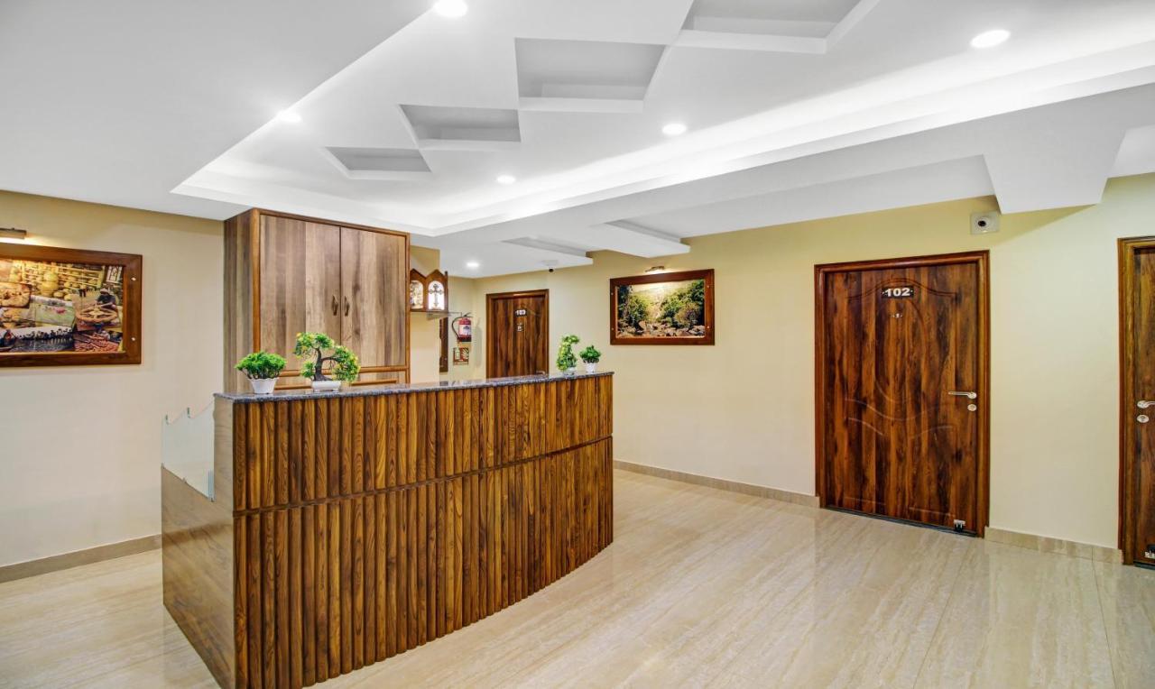 Treebo Majestic Palms, 2 Km From Colva Beach Benaulim Bagian luar foto